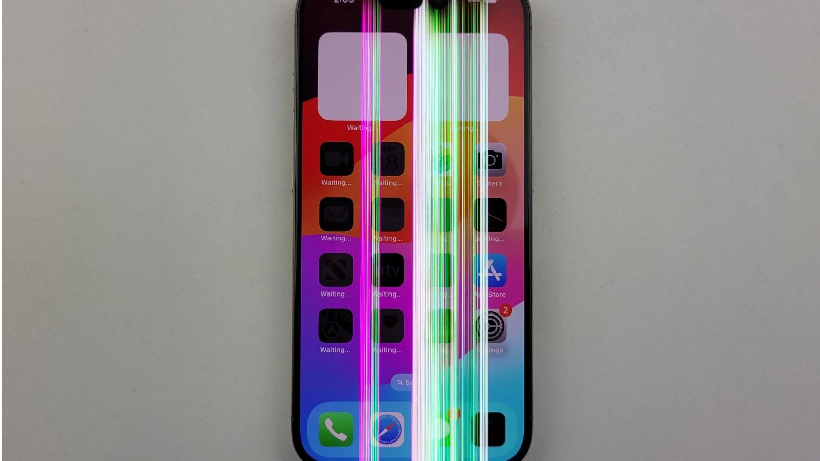 iphone-14-pro-green-line