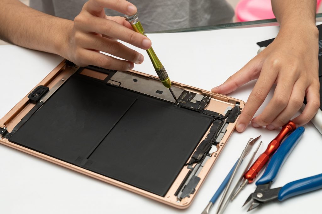 iPad screen repair cost Brisbane