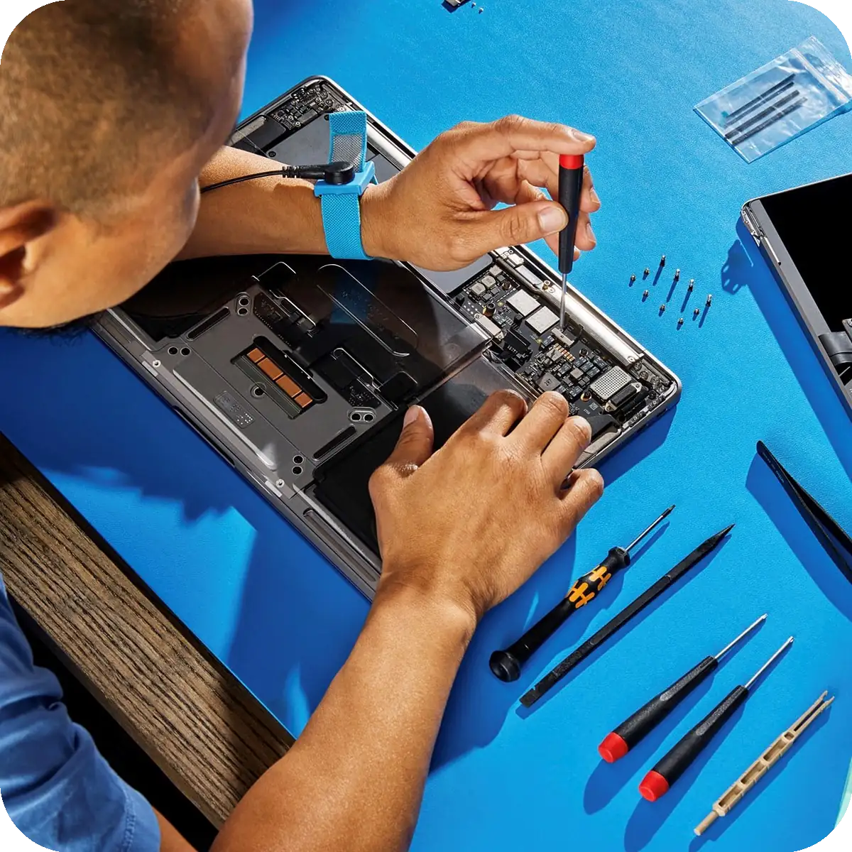macbook repair cost